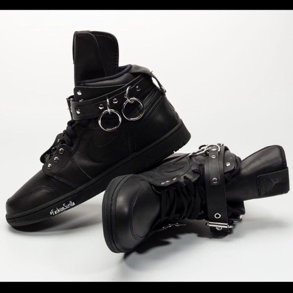 Comme Des Garçons x Nike Jordan 1 High Black Leather Sneakers - Picture 10 of 13